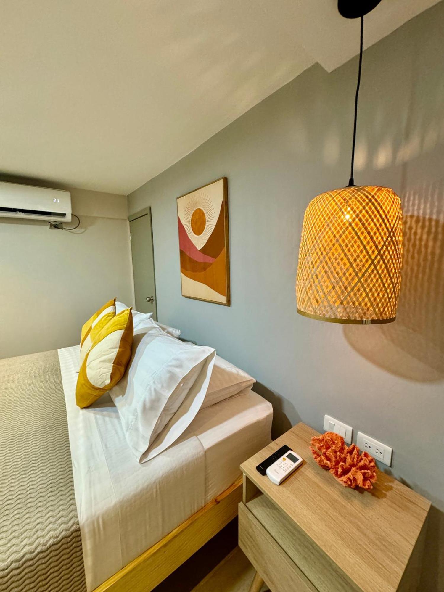 Bed and Breakfast Colorful Garden House Providencia  Exterior foto